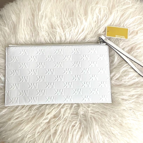 Michael Kors Large Zip Clutch, “Jet Set” Signature, Branded, White, NWT - Picture 10 of 11